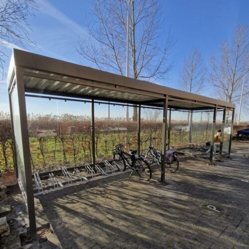 Fietsoverkapping Manheim - Modern en Maatwerk 82 Fietsoverkapping met gehard glazen wanden