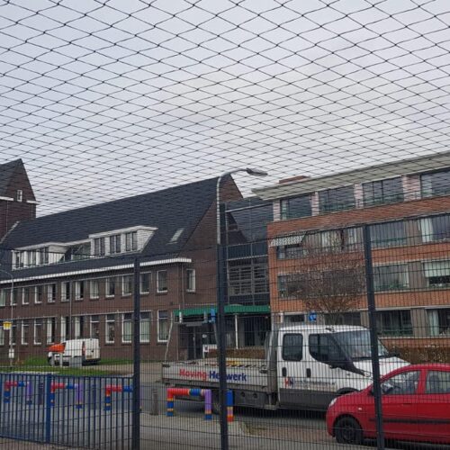 Pannakooi PS100 Basic 125 Bij overdekte pannakooien maken we gebruik van geknoopte netten van Pe. Deze kenmerken zich door een hoge UV-bestendigheid en treksterkte.
