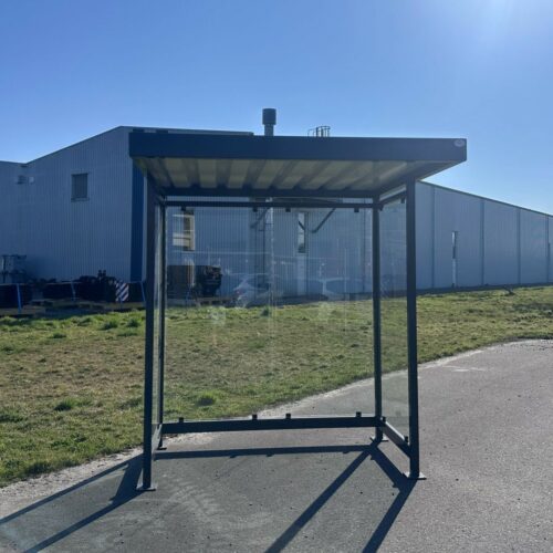 Betaalautomaat overkapping M1 25 gereed voor transport naar de klant. Ook deze automaatoverkapping is 2 meter breed