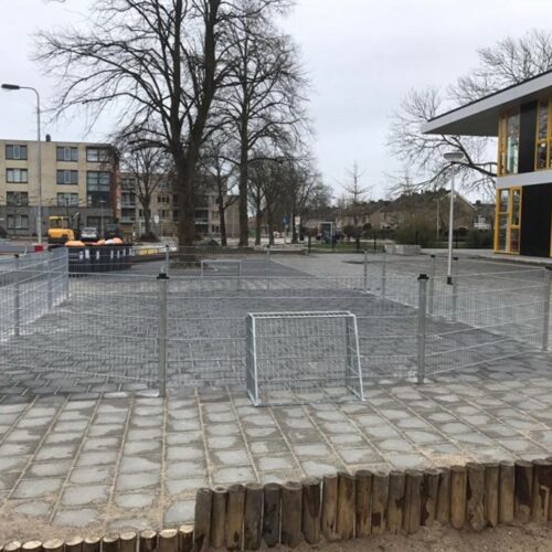 Pannaveld PS50 28 Volbad verzinkt pannaveld en pannadoelen. De meest voordelige uitvoering van dit leuke pannaveld voor basisscholen