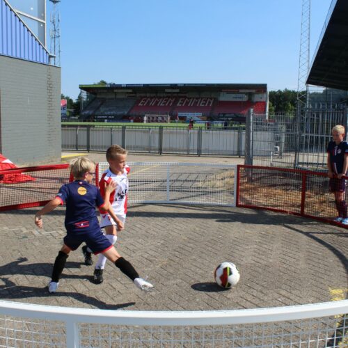 Pannakooi Match 157 Onze ronde pannakooi Match met jeudspelers van FC Emmen.