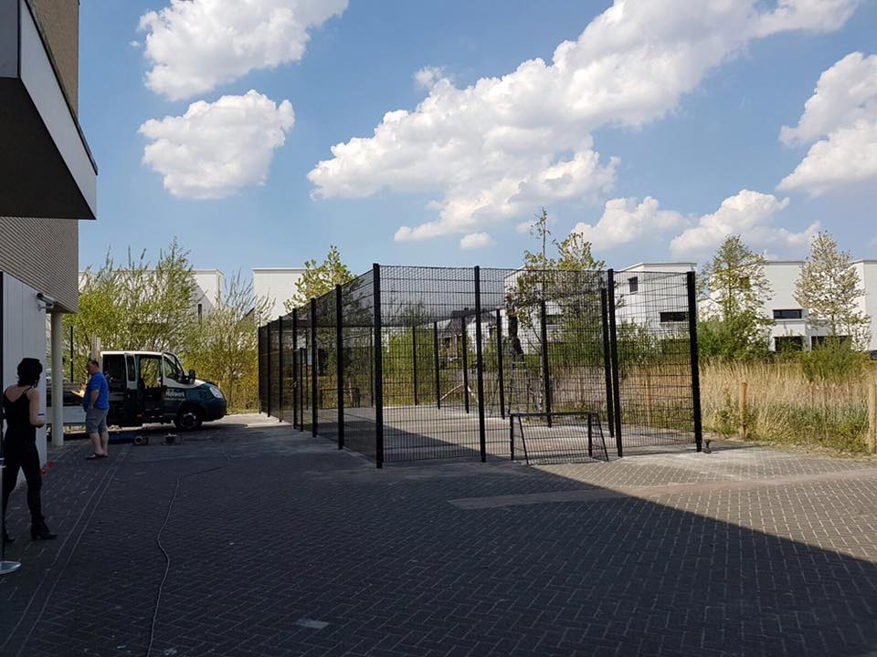 Voetbalkooi Basic 12 Onze sportkooien en pannakooien zijn absoluut een aanwinst voor ieder speel- en schoolplein.