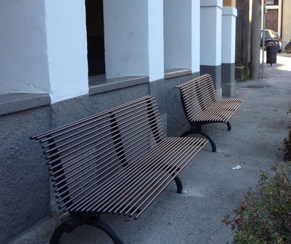 Parkbank Rest recht 1 Parkbanken model REST gecoat in een fraaie Corten kleur