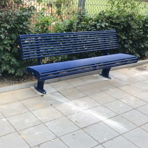 Parkbank Garda 25 Parkbank model Garda, blauw gecoat met rugleuning. Fraai Italiaans design.