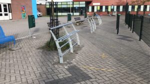 Skatebanken De ideale parkbank voor speel- en school-plein