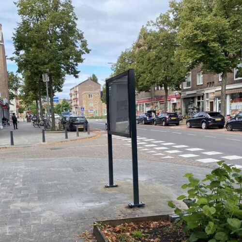 Informatieborden Top-Line 50 Nog een afbeelding van 1 van de 4 informatieborden in Rotterdam. Maar liefst 10 jaar garantie!