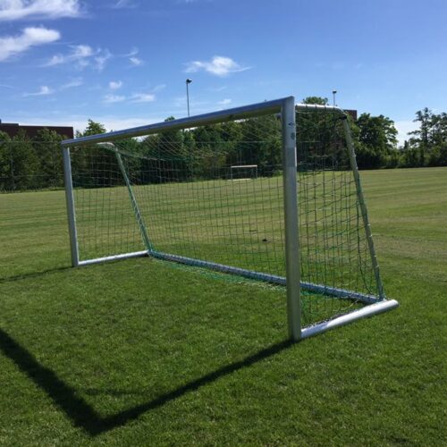 Pupillen voetbaldoel JVD180 34 Voetbaldoel JVD180. Kwalitatief het topsegment voor messcherpe prijzen!