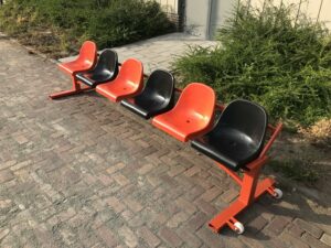 Onze reservebanken in de 3 meter uitvoering in Hulst (Invictus)