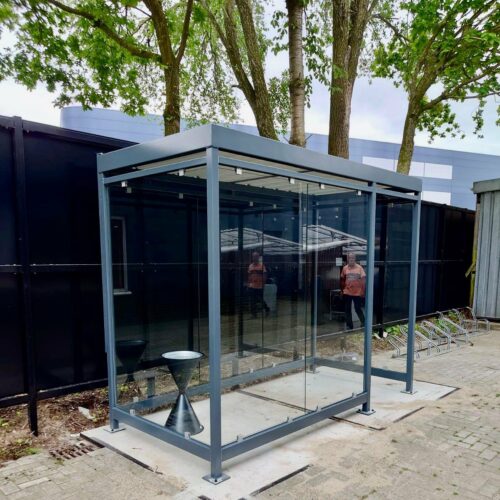 Rookoverkapping Myla 232 Grote rookoverkapping van ca 8x2m. Deze wordt in zijn geheel aangeleverd en is direct gereed voor gebruik