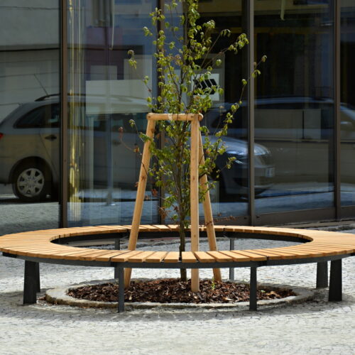 Ronde boombanken voor een bijzonder scherpe prijs. Binnendiameter 2m.