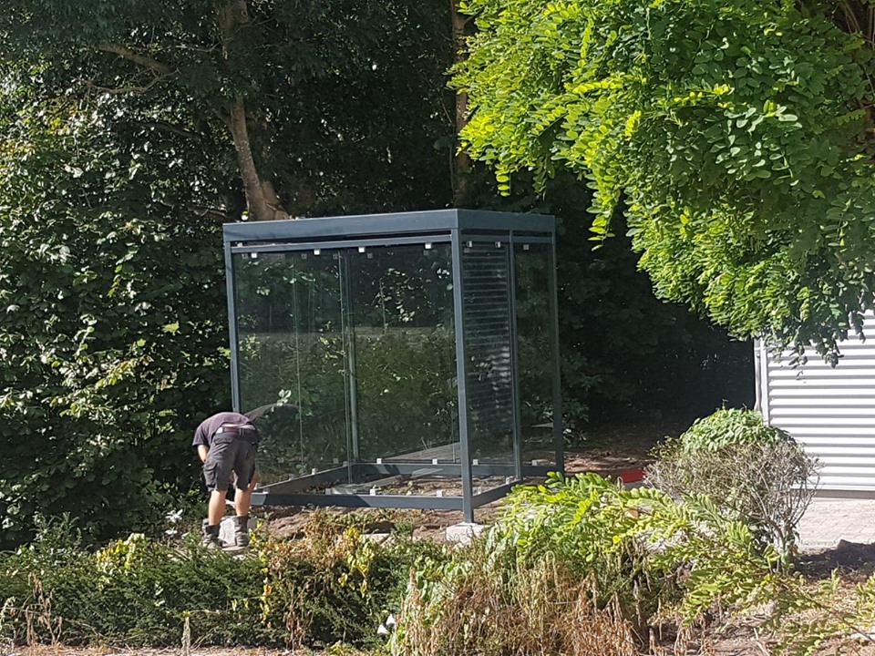 Rookoverkapping Myla Standaard 33 Rookabri Myla 2x2m Vakkundig door ons montageteam voor u gemonteerd