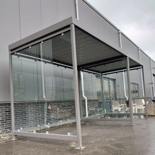 Rookoverkapping Myla 222 Het leveren en lossen van 6 van deze fraaie rookabri's afmetingen 2x1m