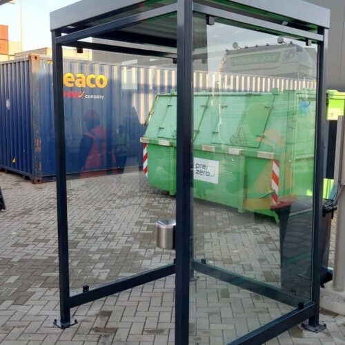 Rookoverkapping Myla 158 Moderne rookoverkapping bij afvalcontainer