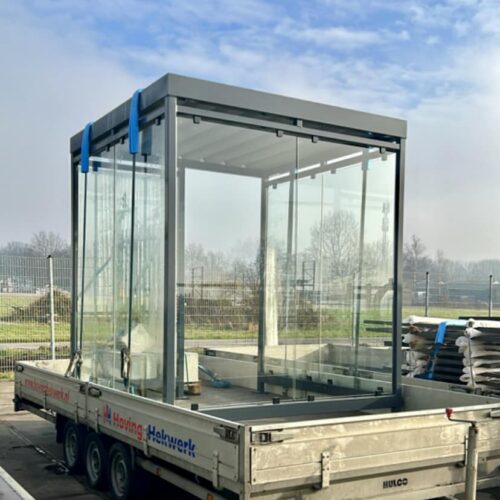 Rookoverkapping Myla Standaard 65 Deze fraaie overkappingen voor rokers en betaalautomaten worden volledig gemonteerd bij u geleverd.