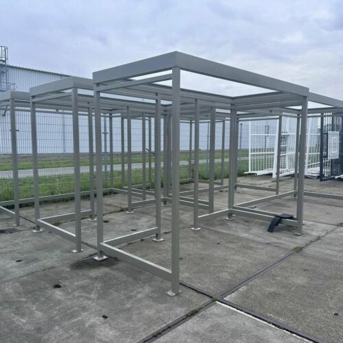 Rookoverkapping Myla 164 Stalen frames voor rookoverkappingen.