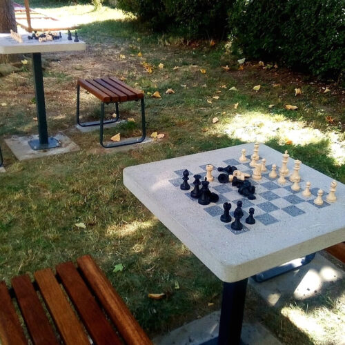 Schaaktafel voor buiten model MAT 30 Schaaktafel MAT voor de openbare ruimte. Een verrijking voor uw plein en park