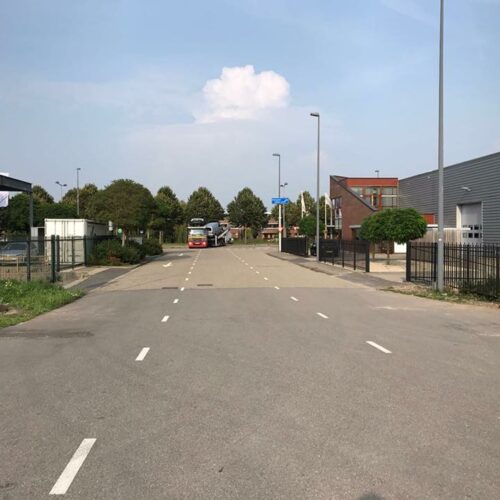 Handbediende Slagboom budget 46 Door 2 van deze handbediende slagbomen tegen over elkaar te plaatsen, kunnen eenvoudig en voordelig grote afsluitingen bereikt worden