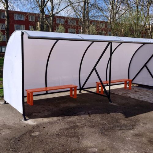 Toeschouwer dugout model 1000 5 De ideale staplaats voor supporters – droog en comfortabel de wedstrijden bekijken.