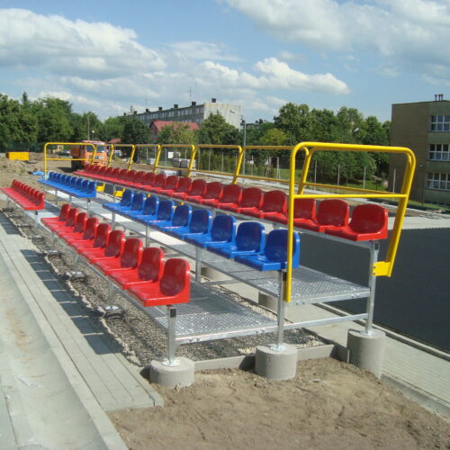 Modulaire sport- tribunes 56 Mini tribune met 3 zitrijen