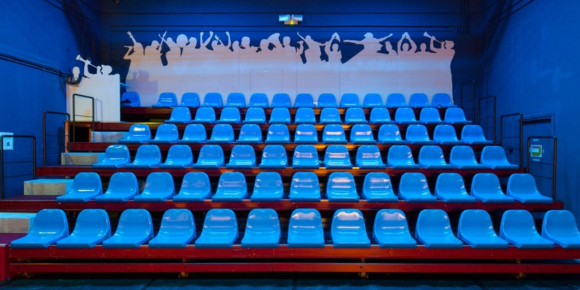 Tribune- dugout zitjes 6 Tribunezitjes - kunststof kuipstoeltjes waar u jarenlang plezier van heeft,
