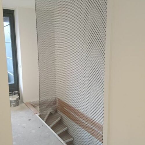 Veiligheidsnetten en bouwnetten 7 Randbeveiliging van uw trapgat met dit veiligheidsnet.