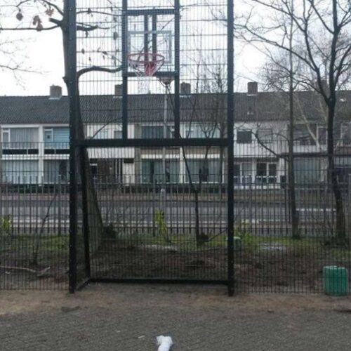Voetbaldoel met basketbal VBC160 95 Voetbaldoel basketbalcombinatie met voetbaldoelen van 2 x 2 meter. Locatie Breda.