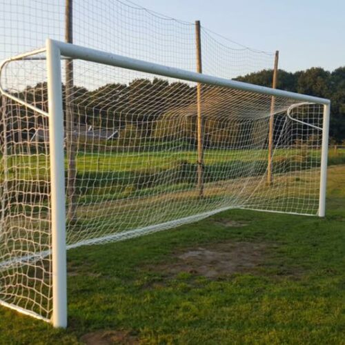 Voetbaldoel P-model VD111 22 Voetbaldoel VD111, Hier uitgevoerd met opklapbare maaibeugel