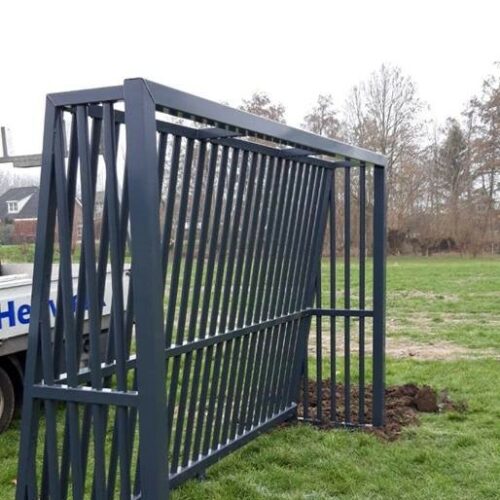 Antivandalen voetbaldoel VD200 3 x 2m 30 Afgebeeld. voetbaldoel VD200 in een ral 7016 kleur.