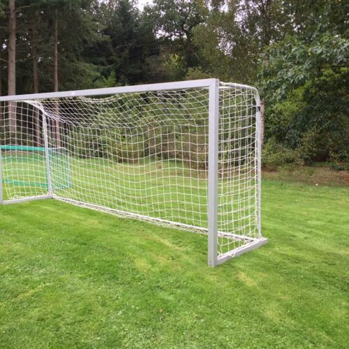 Jeugd voetbaldoel JVD140 17 Voetbaldoel JVD140 5 x 2 meter in de uitvoering met vaste netbeugels.