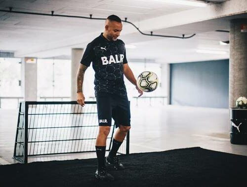 Voetbaldoeltjes model TRD300 110 De laatste afbeelding van de Puma foto-shoot met onze TRD300 voetbaldoelen.