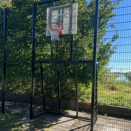 Voetbaldoel met basketbal VBC160 158 Onze VBC160 voetbaldoel basketbal combinatie met doelen van 2x2m in gemeente Westerkwartier (Leek).