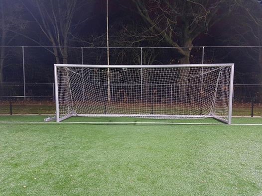 Verplaatsbaar voetbaldoel VD90 10 Voetbaldoel model VD90. Beter is er niet!