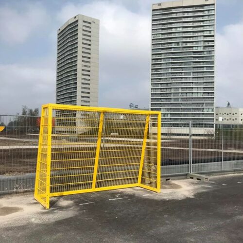 Voetbaldoeltjes model TRD300 118 De laatste afbeelding van deze zeer fraaie voetbaldoelen in het geel voor speel en schoolplein. Deze doelen kunnen in iedere ral kleur geleverd worden.