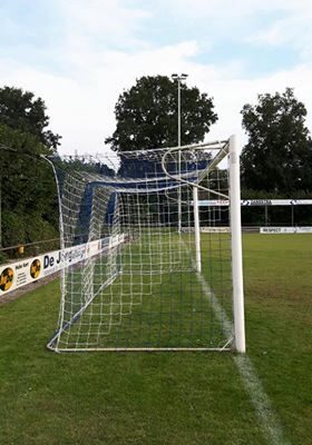 Deze WK-netten kunnen ook in P-voetbaldoelen gehangen worden.
