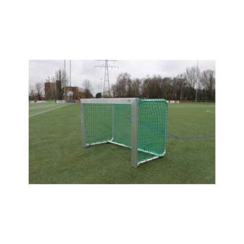Voetbaldoeltjes 1.2 x 0.8 m (TRD220) 8 Voetbaldoeltje model TRD220. Afgebeeld de inklapbare uitvoering van deze voetbaldoeltjes.