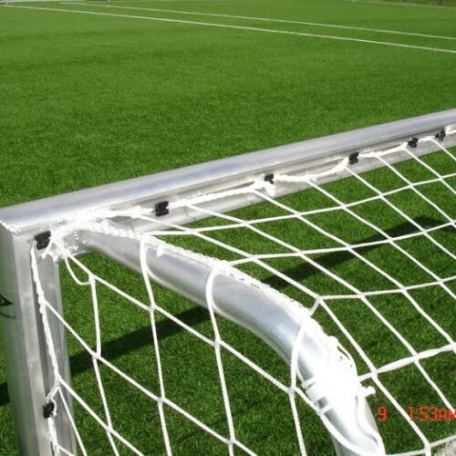 Mini pupillendoeltjes JVD195 – volledig gelast aluminium 41 Deze voetbaldoeltjes zijn door en door gelast en geproduceerd van zwaar geprofileerd aluminium en inwendig verstevigde hoeken.