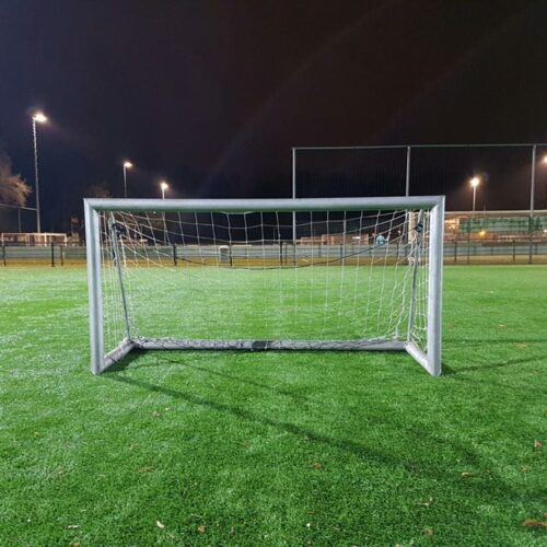 Mini pupillendoeltjes JVD195 – volledig gelast aluminium 33 Voetbaldoel model: JVD195 in de 2 meter uitvoering. Ideale verplaatsbare voetbaldoeltjes voor uw training en recreatie-doeleinden.