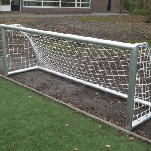 Mini pupillendoeltjes JVD195 – volledig gelast aluminium 36 Voetbaldoeltjes kopen? Afgebeeld voetbaldoel 3 x 1m. Alle voetbaldoeltjes uit deze serie worden geleverd inclusief doelnet en nethaken (netplaatjes). Topsegment..