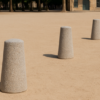Betonnen afzetpalen Conisch 2 Robuuste kegelvormige betonnen afzetpaal voor voetgangerszones, bedrijfsterreinen en straatmeubilair. Duurzaam, onderhoudsarm en ideaal voor buitenprojecten.