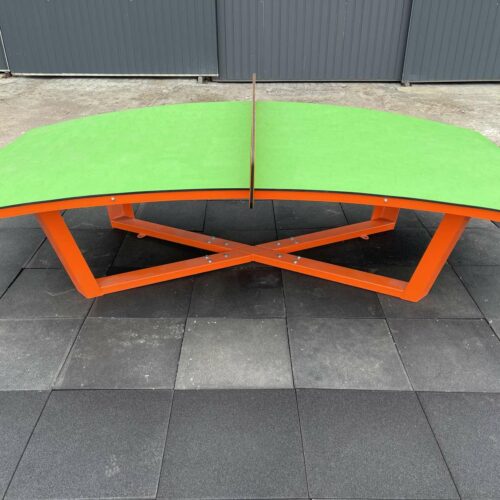 Teqball tafels 9 De SG420 teqballtafel biedt kwaliteit, stabiliteit en weerbestendigheid voor jarenlang speelplezier.