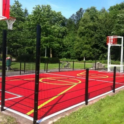 Pannakooi met basketbal geluidsarm