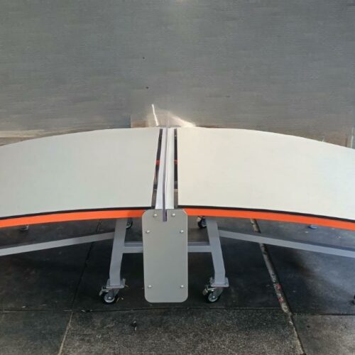 Mobiele Teqballtafel voor buiten met een grijs speelblad.