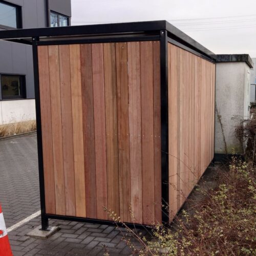 Open fietsoverkapping met hardhout