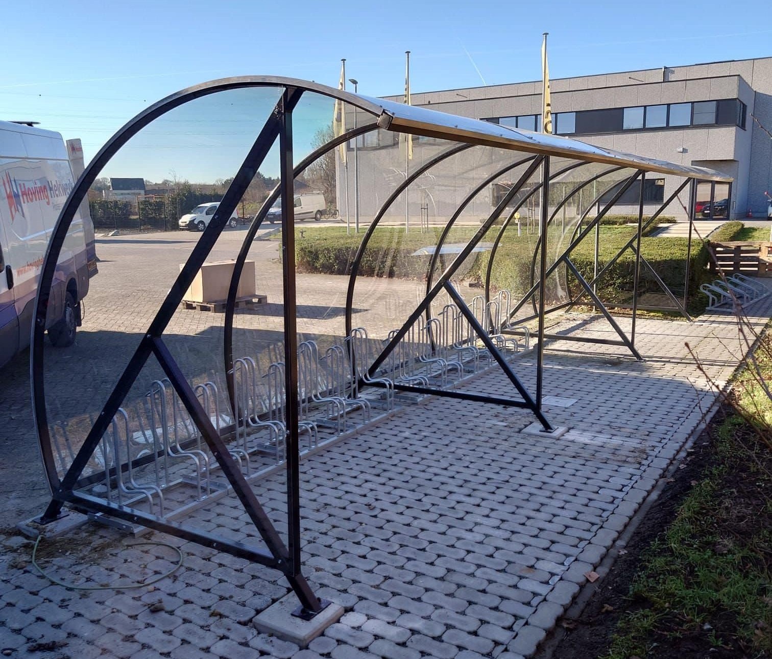 Ontdek de duurzame fietsenstallingen van SKWshop 3 overdekte fietsenstalling 9 meter BF1000