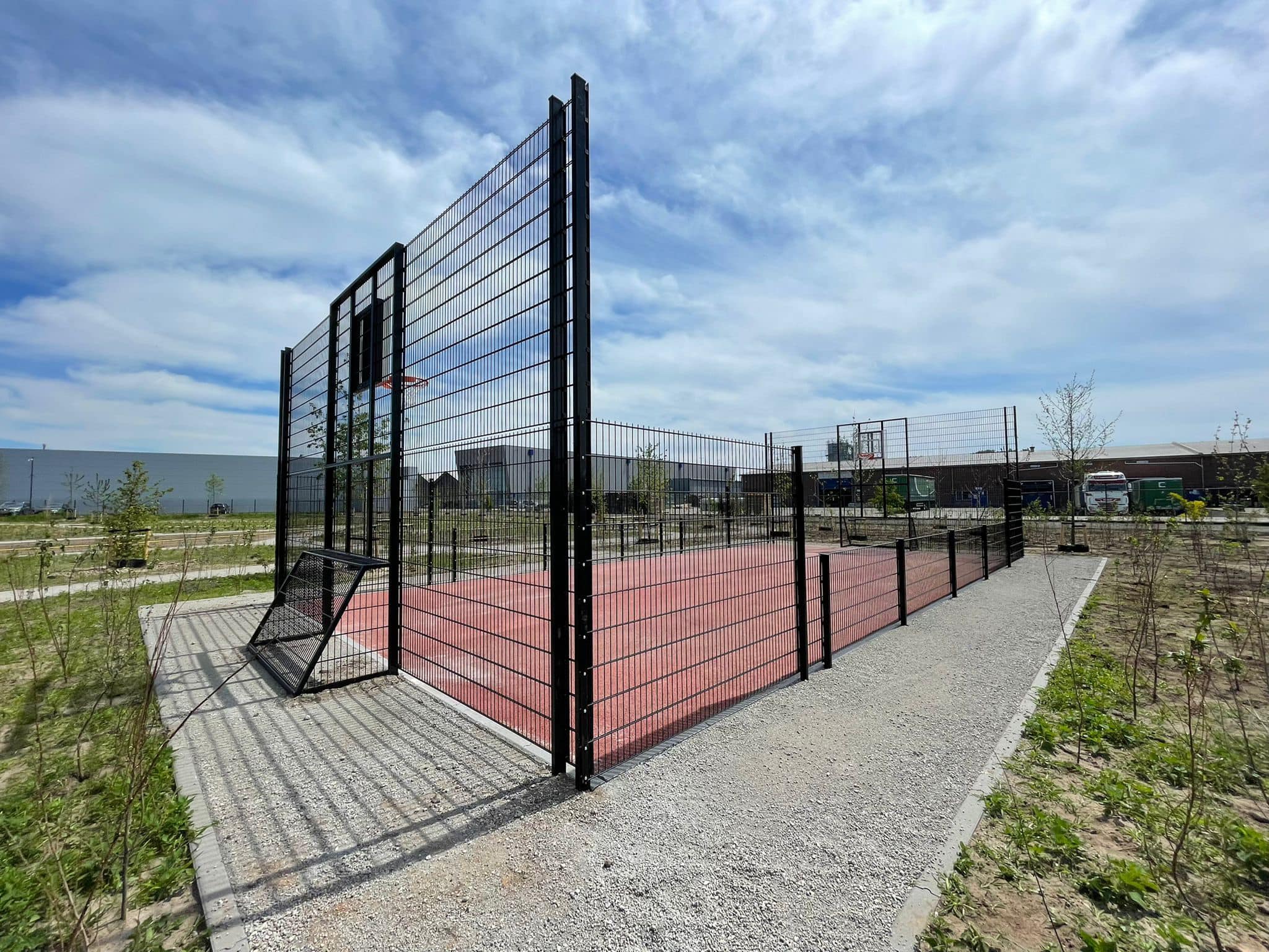 Pannavelden voor speel en schoolplein 4 pannakooi met basketbal Valkenswaard