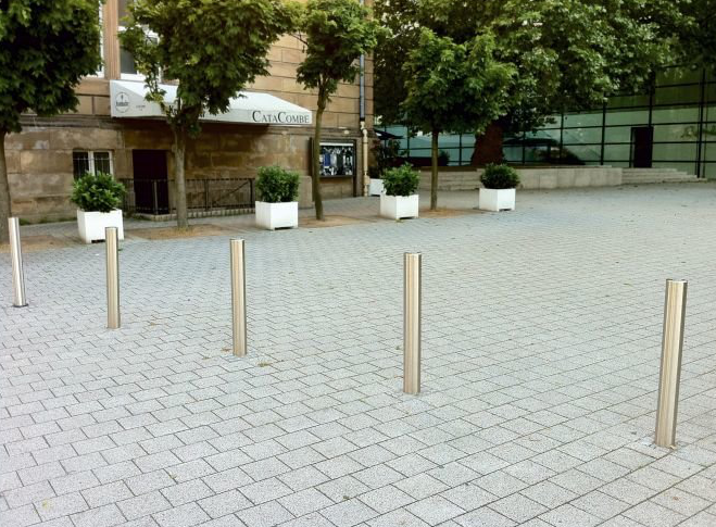 parkeerpalen rvs - inox 2 parkeerpalen rvs Eigen gekozen formaat 0