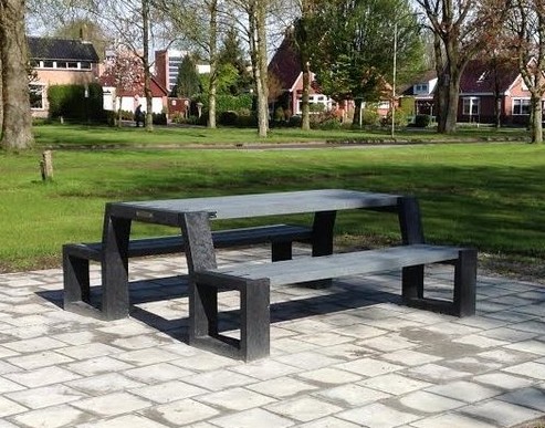 Duurzaam en stijlvol: kunststof parkbanken van Govaplast 5 picknickset