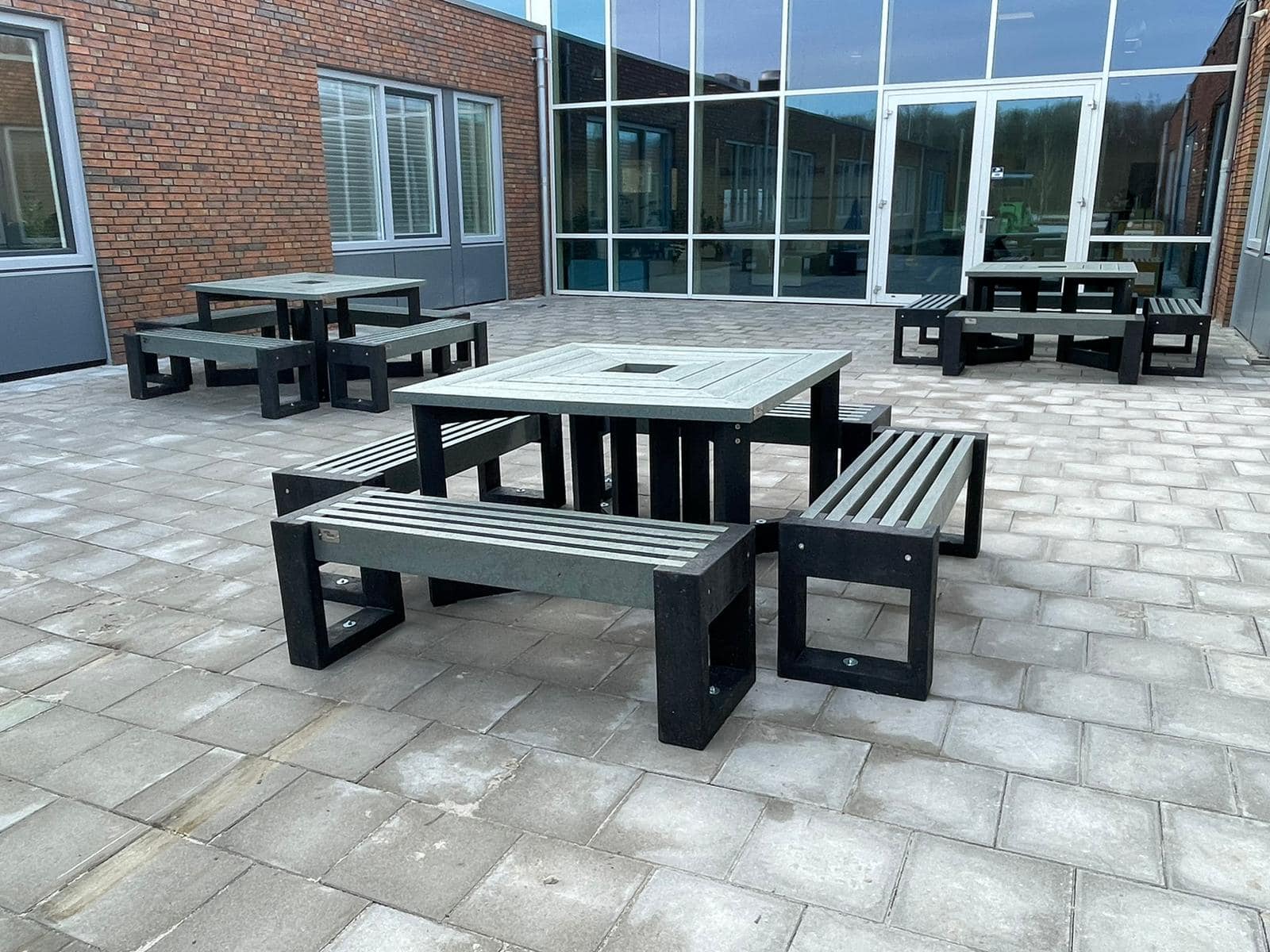 Picknicktafels voor de openbare Ruimte: 4 picknicktafel model Canvas