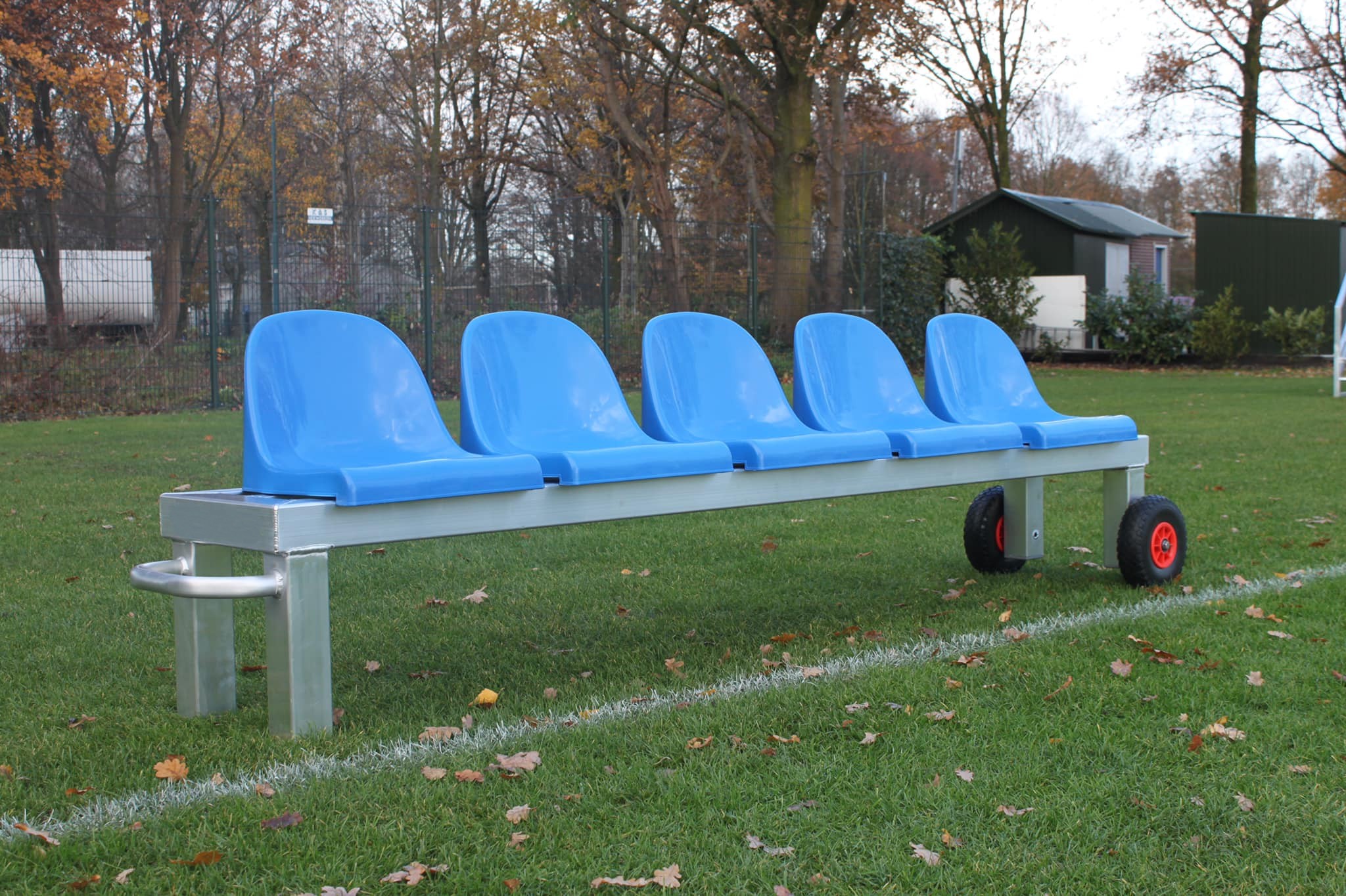 Dugouts kopen voor voetbal en sportclubs 6 reservebank voetbal