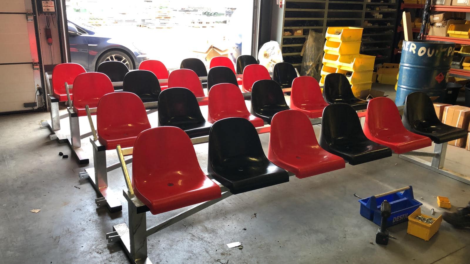 Dugouts kopen? 4 reservebanken voetbal productie